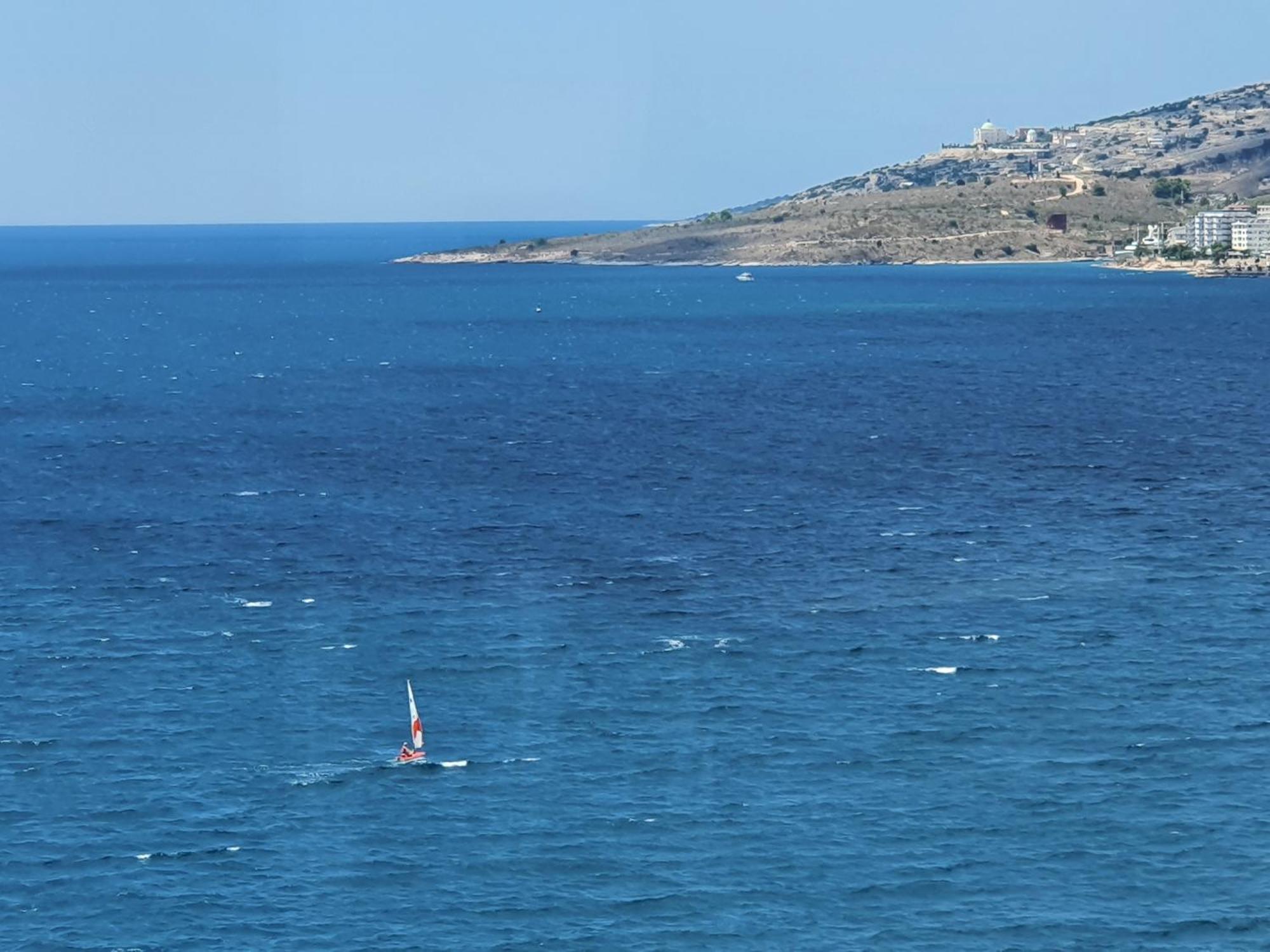 Lookout Apartments Sarande Bilik gambar